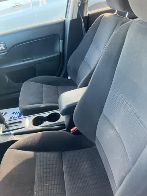 used 2006 Ford Fusion car, priced at $1,900