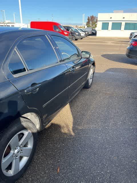 used 2006 Ford Fusion car, priced at $1,900