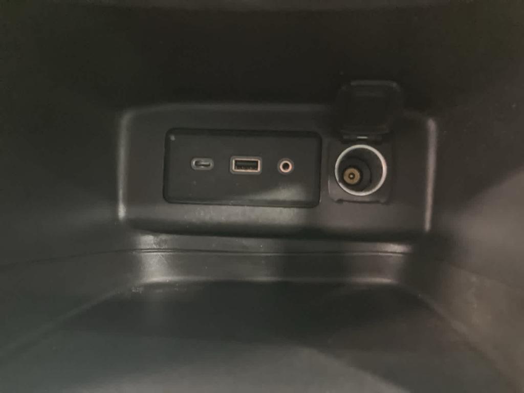 used 2022 Chevrolet Equinox car, priced at $18,595