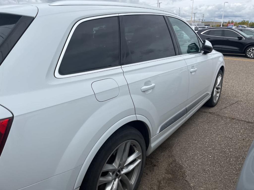 used 2018 Audi Q7 car, priced at $16,900