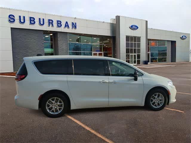 used 2024 Chrysler Pacifica car, priced at $34,395