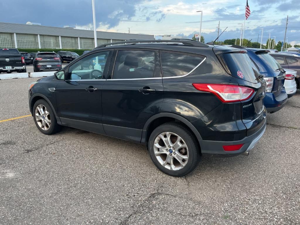 used 2013 Ford Escape car, priced at $5,900