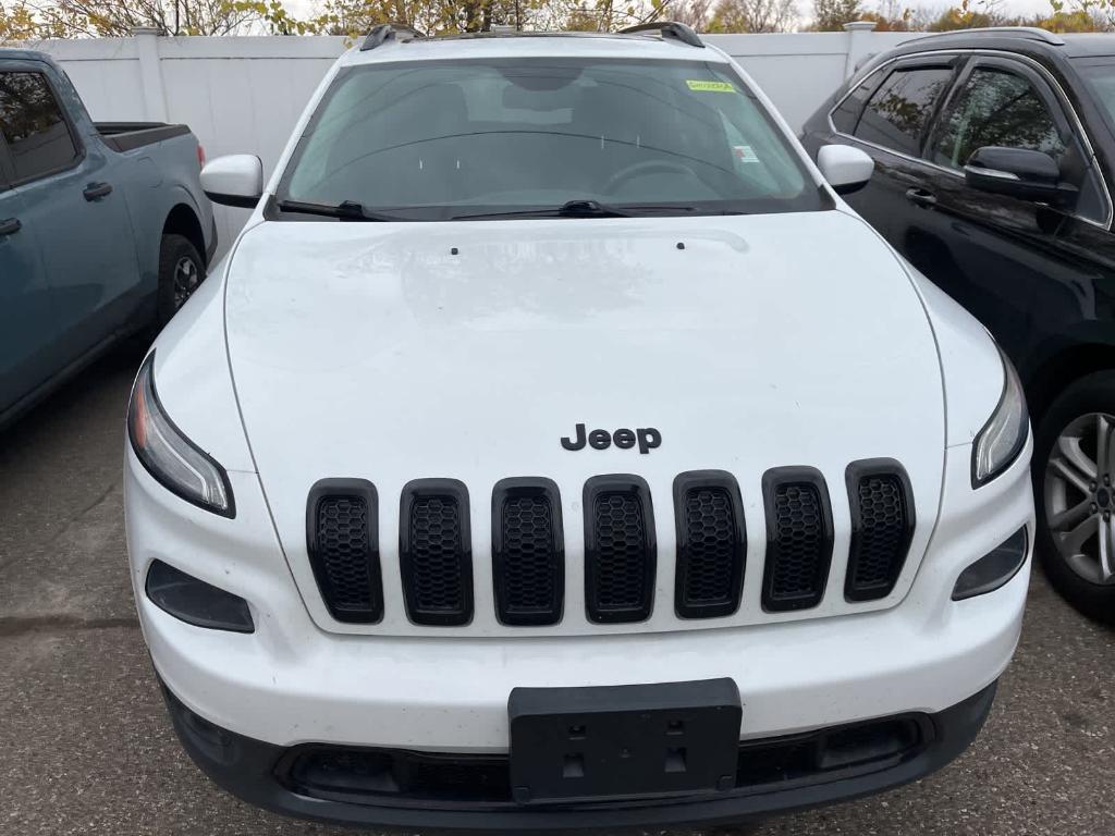 used 2016 Jeep Cherokee car, priced at $7,900
