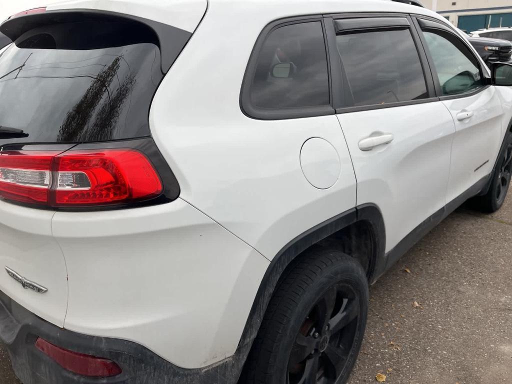 used 2016 Jeep Cherokee car, priced at $7,900