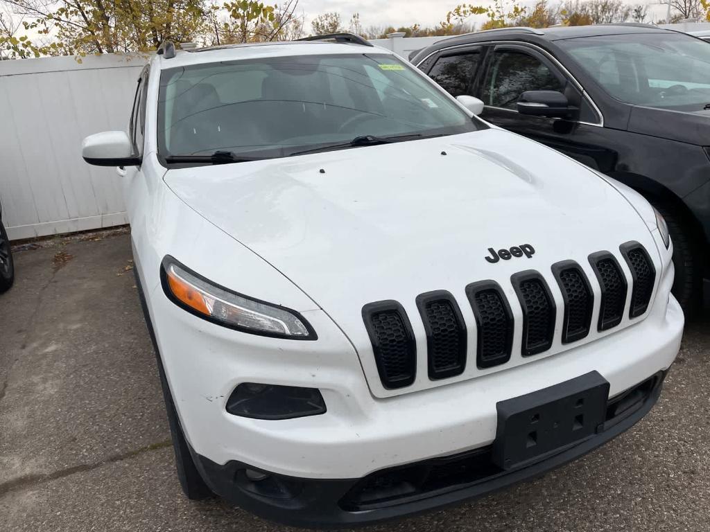 used 2016 Jeep Cherokee car, priced at $7,900