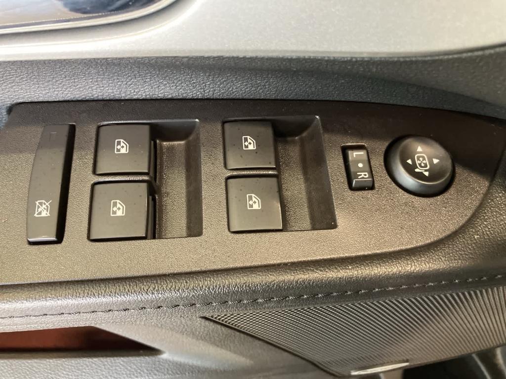 used 2016 Chevrolet Equinox car, priced at $12,600