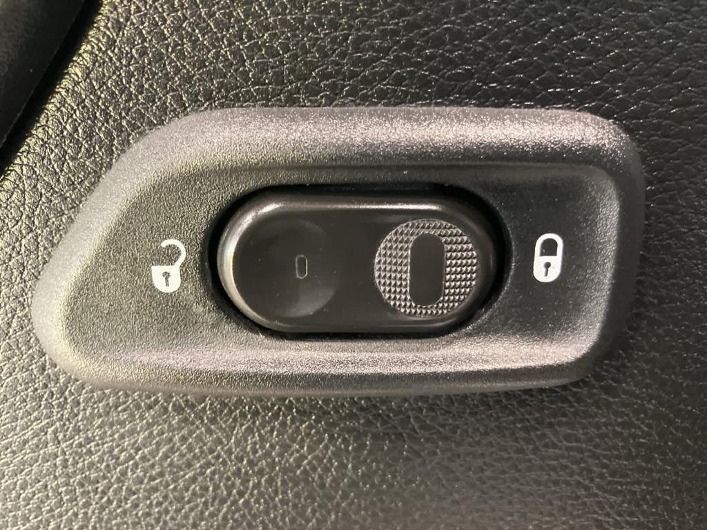 used 2015 Jeep Wrangler Unlimited car, priced at $12,900