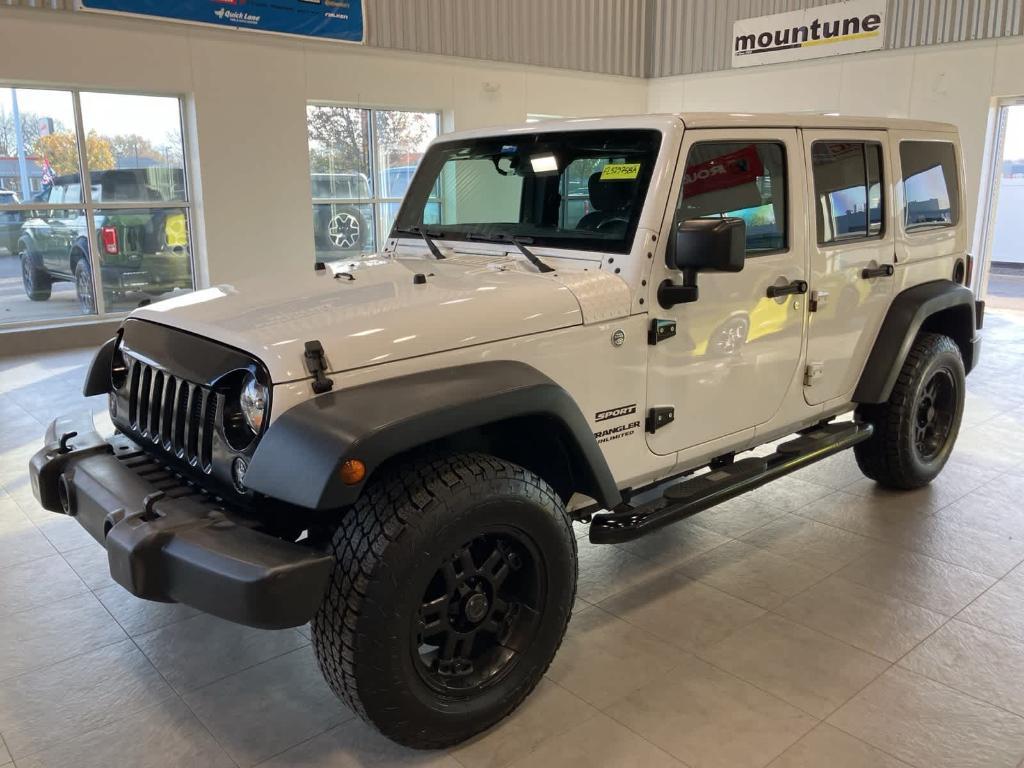 used 2015 Jeep Wrangler Unlimited car, priced at $12,900