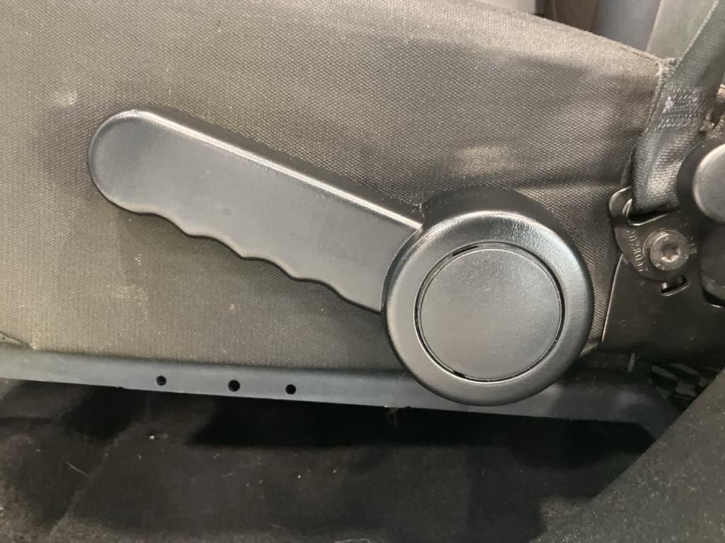 used 2015 Jeep Wrangler Unlimited car, priced at $12,900