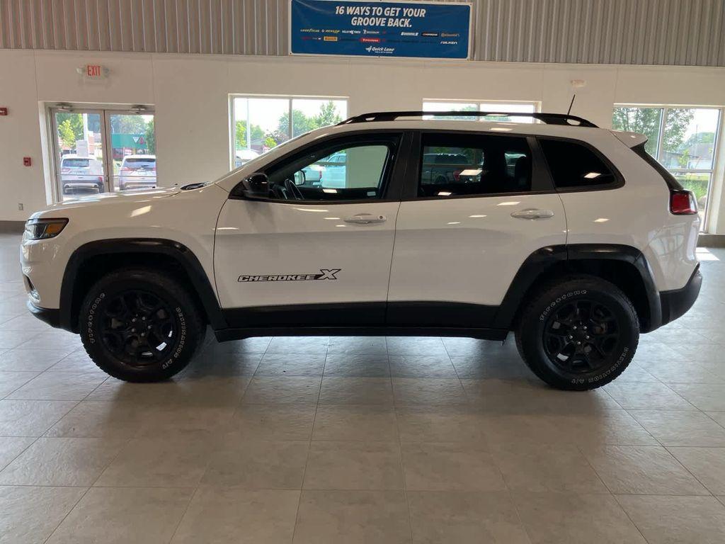 used 2022 Jeep Cherokee car, priced at $22,595