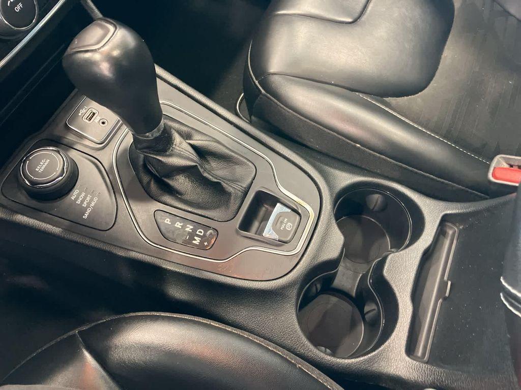 used 2022 Jeep Cherokee car, priced at $22,595