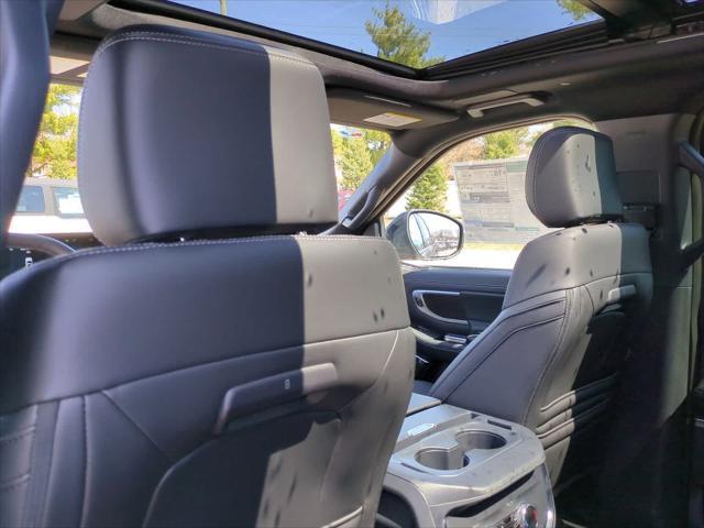new 2025 Ford Expedition car, priced at $77,674