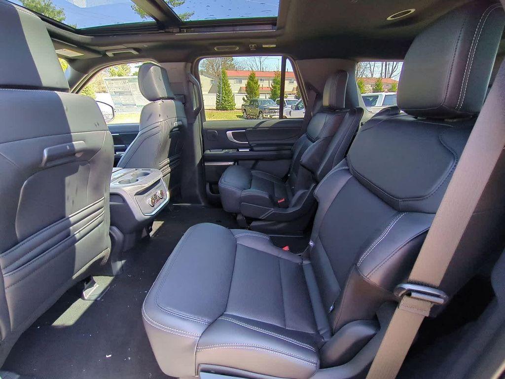 new 2025 Ford Expedition car, priced at $77,674