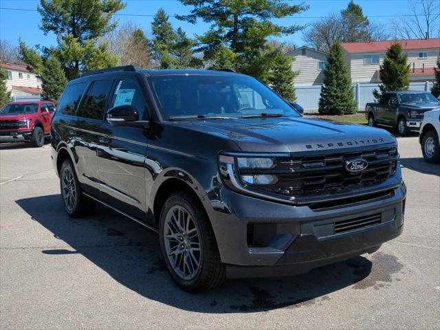 new 2025 Ford Expedition car, priced at $77,674
