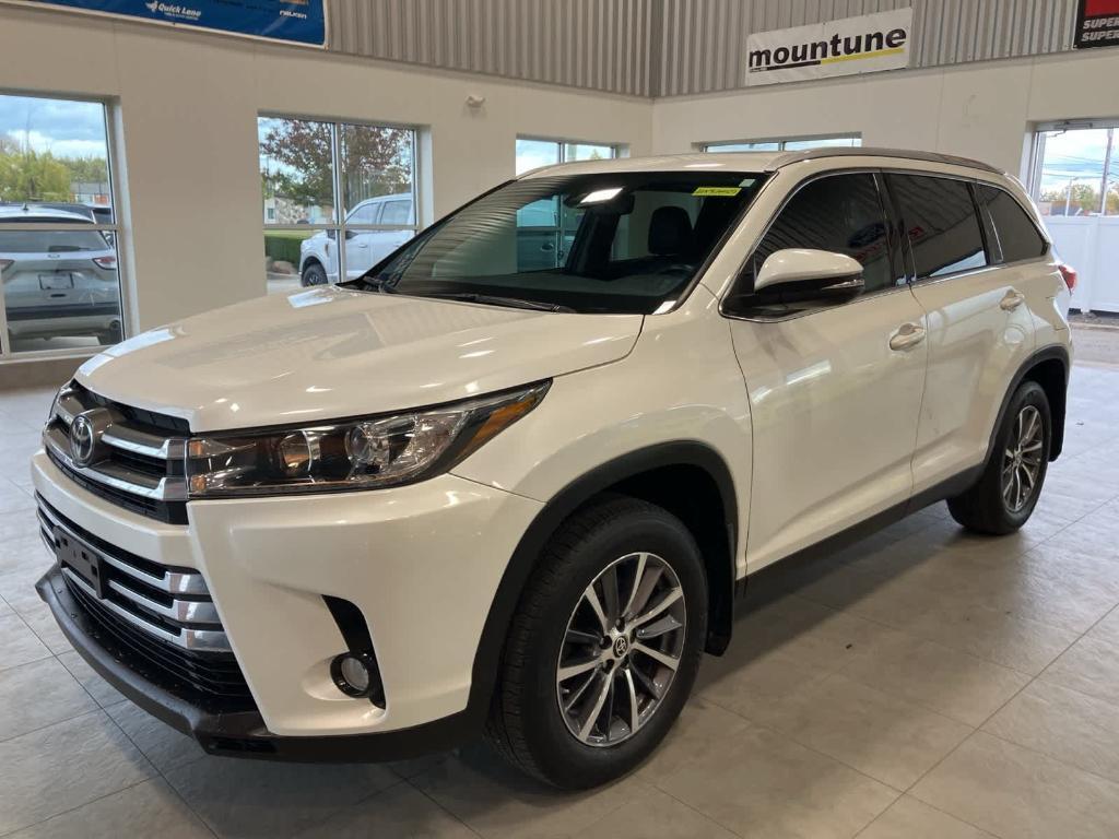 used 2019 Toyota Highlander car, priced at $21,900