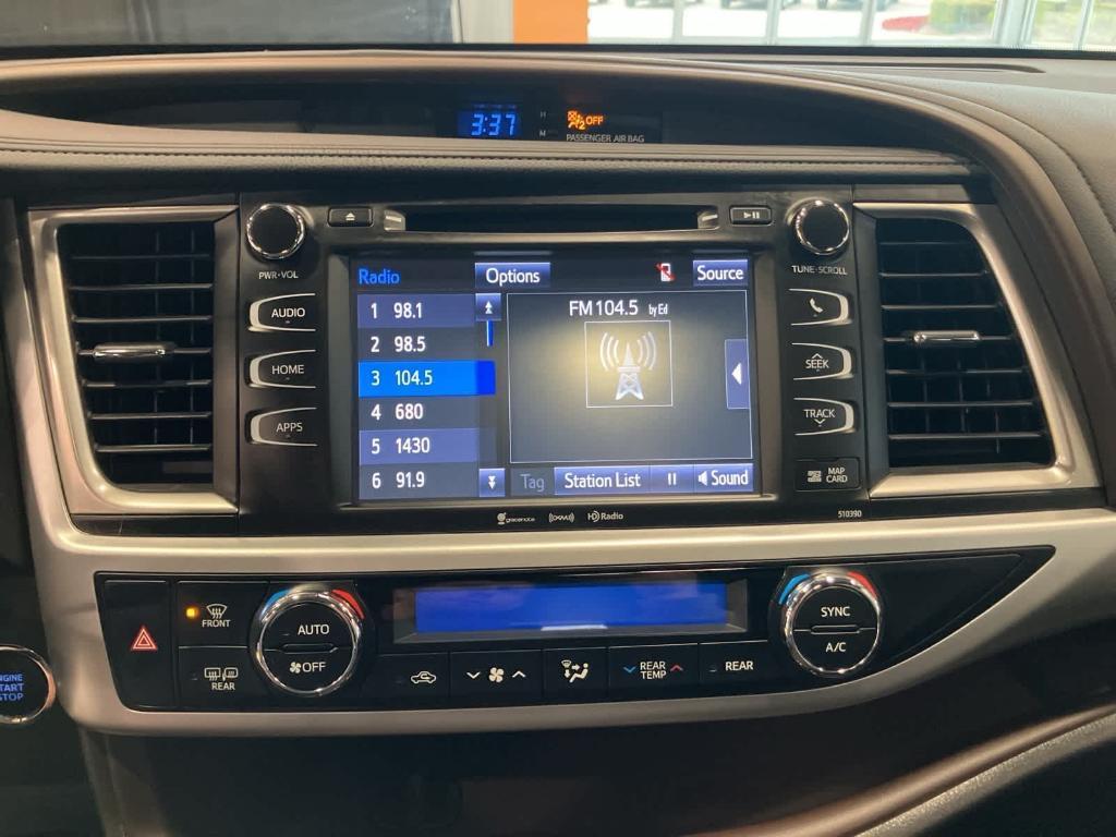 used 2019 Toyota Highlander car, priced at $21,900