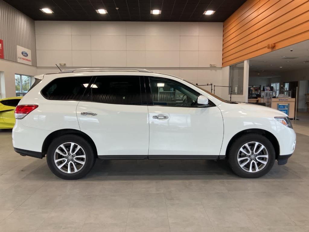 used 2016 Nissan Pathfinder car, priced at $10,900