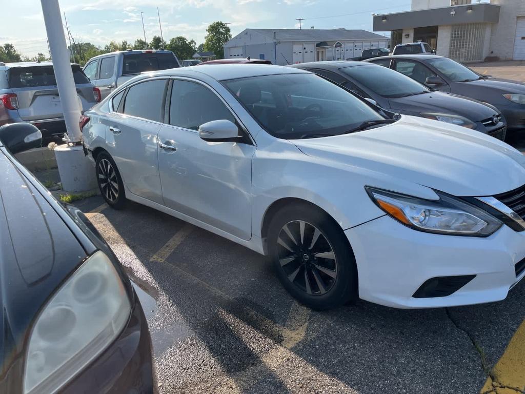 used 2018 Nissan Altima car, priced at $3,900