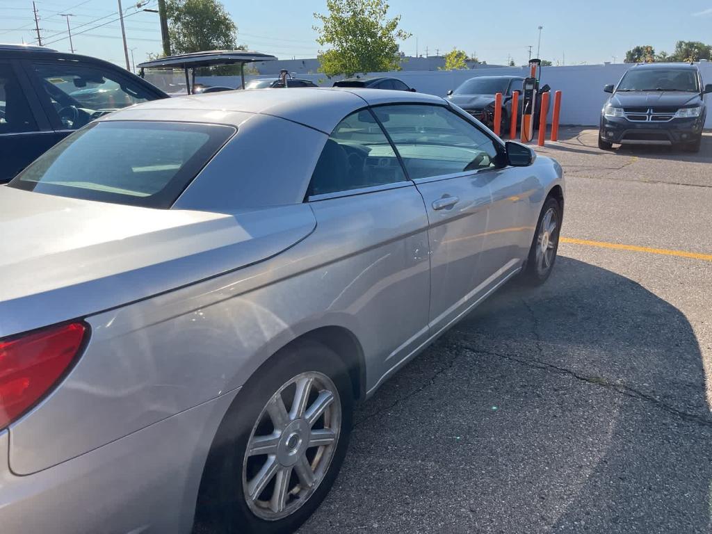 used 2009 Chrysler Sebring car, priced at $3,500