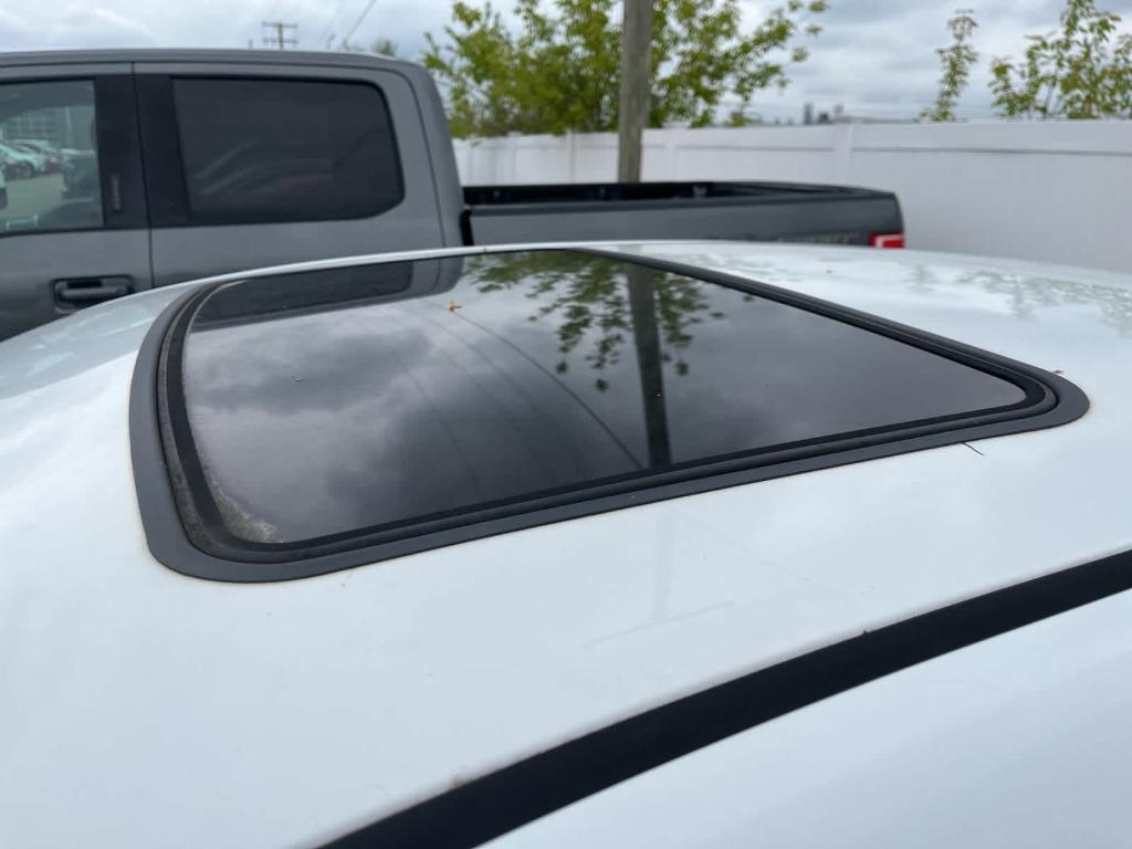 used 2011 Chevrolet Impala car, priced at $1,200