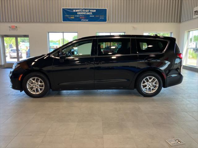 used 2024 Chrysler Pacifica car, priced at $32,995