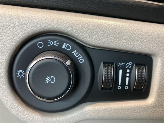 used 2024 Chrysler Pacifica car, priced at $32,995