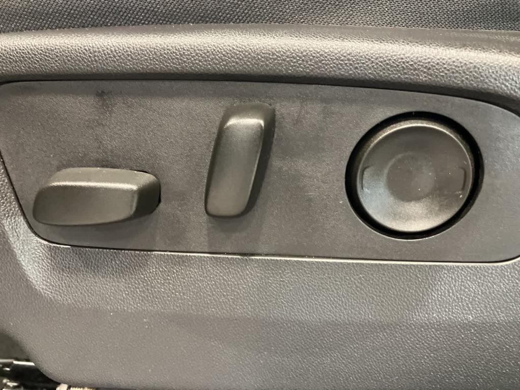 used 2024 Chevrolet Silverado 1500 car, priced at $37,995