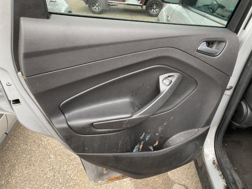 used 2013 Ford Escape car, priced at $1,500