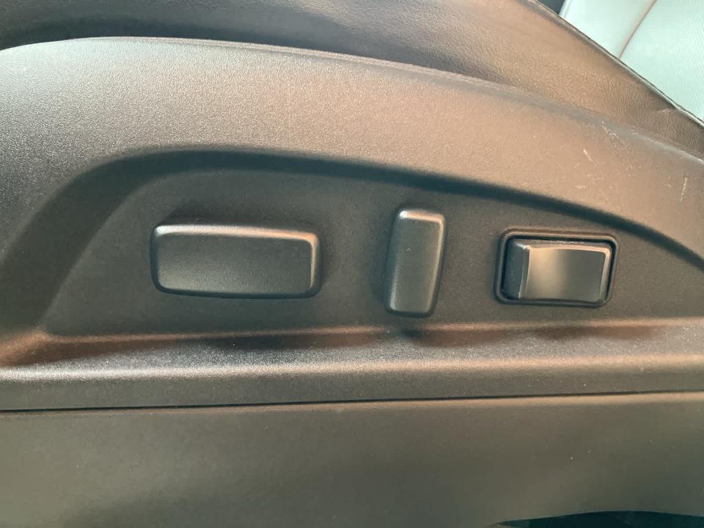 used 2017 Chevrolet Equinox car, priced at $15,900