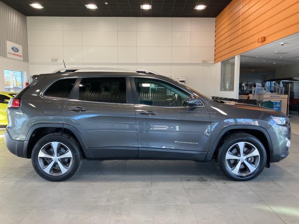 used 2020 Jeep Cherokee car, priced at $17,500