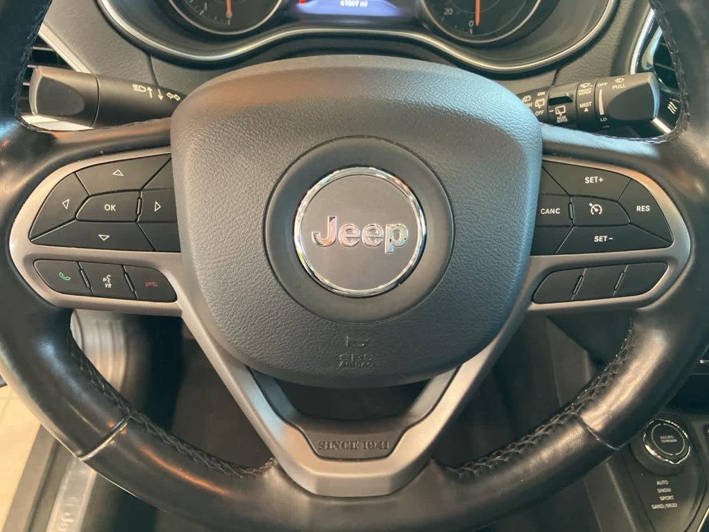 used 2020 Jeep Cherokee car, priced at $17,500