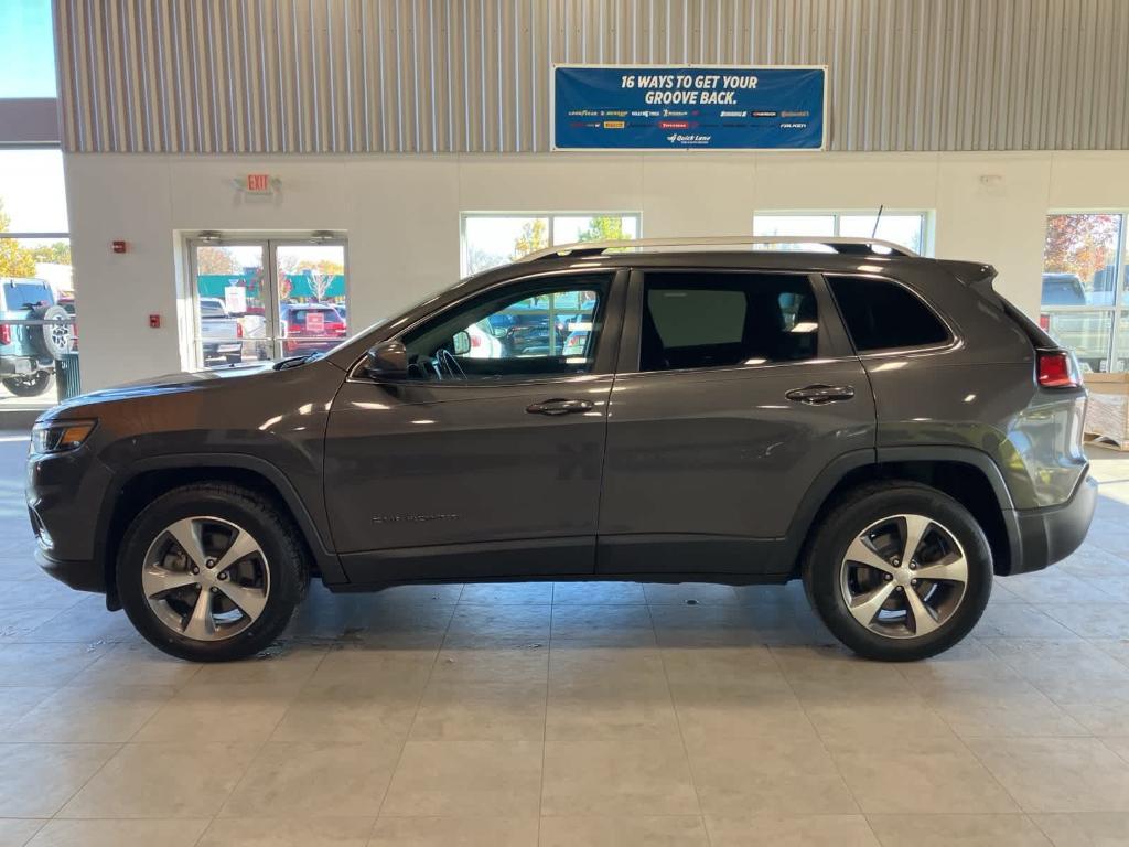 used 2020 Jeep Cherokee car, priced at $17,500