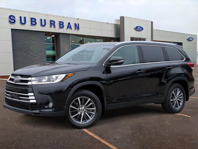 used 2019 Toyota Highlander car, priced at $26,500