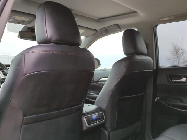 used 2019 Toyota Highlander car, priced at $26,900