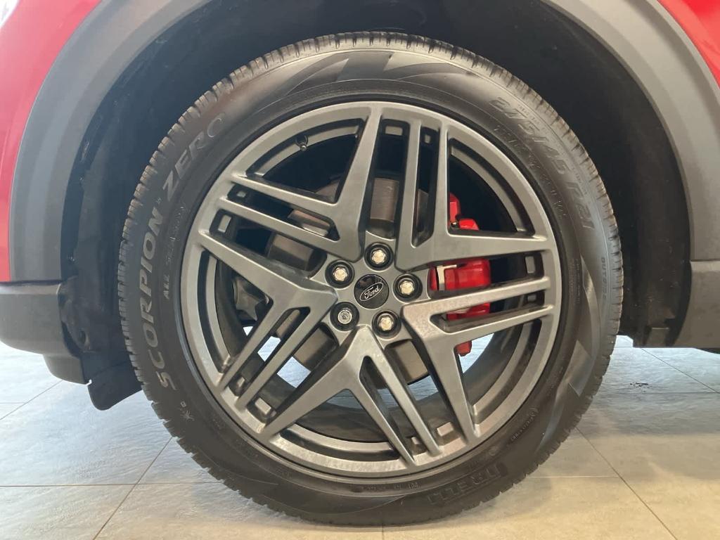 used 2025 Ford Explorer car, priced at $52,995