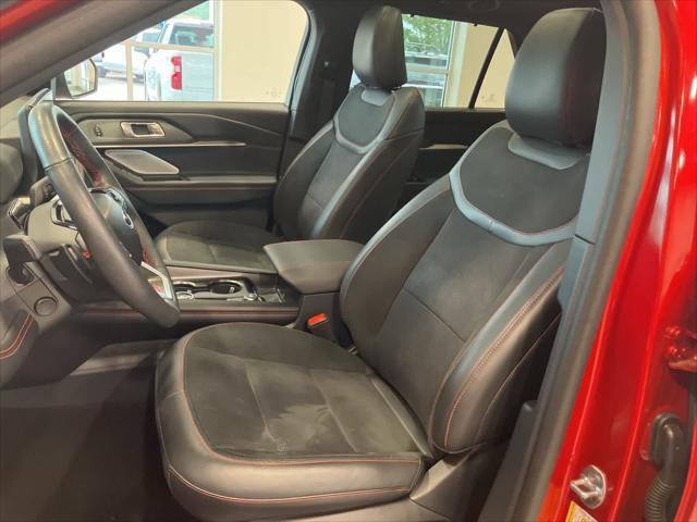 used 2025 Ford Explorer car, priced at $50,995