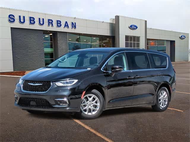 used 2023 Chrysler Pacifica car, priced at $31,895
