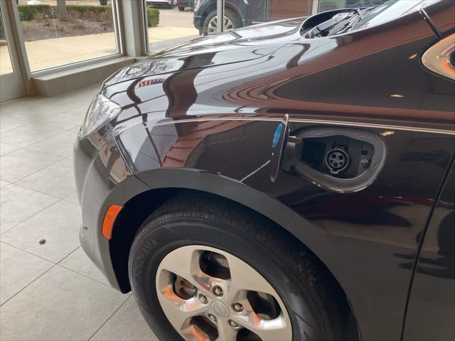 used 2018 Chrysler Pacifica Hybrid car, priced at $17,500