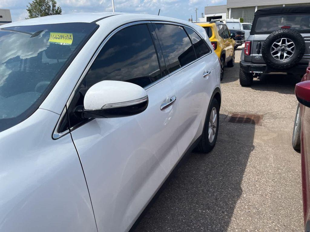 used 2020 Kia Sorento car, priced at $15,800