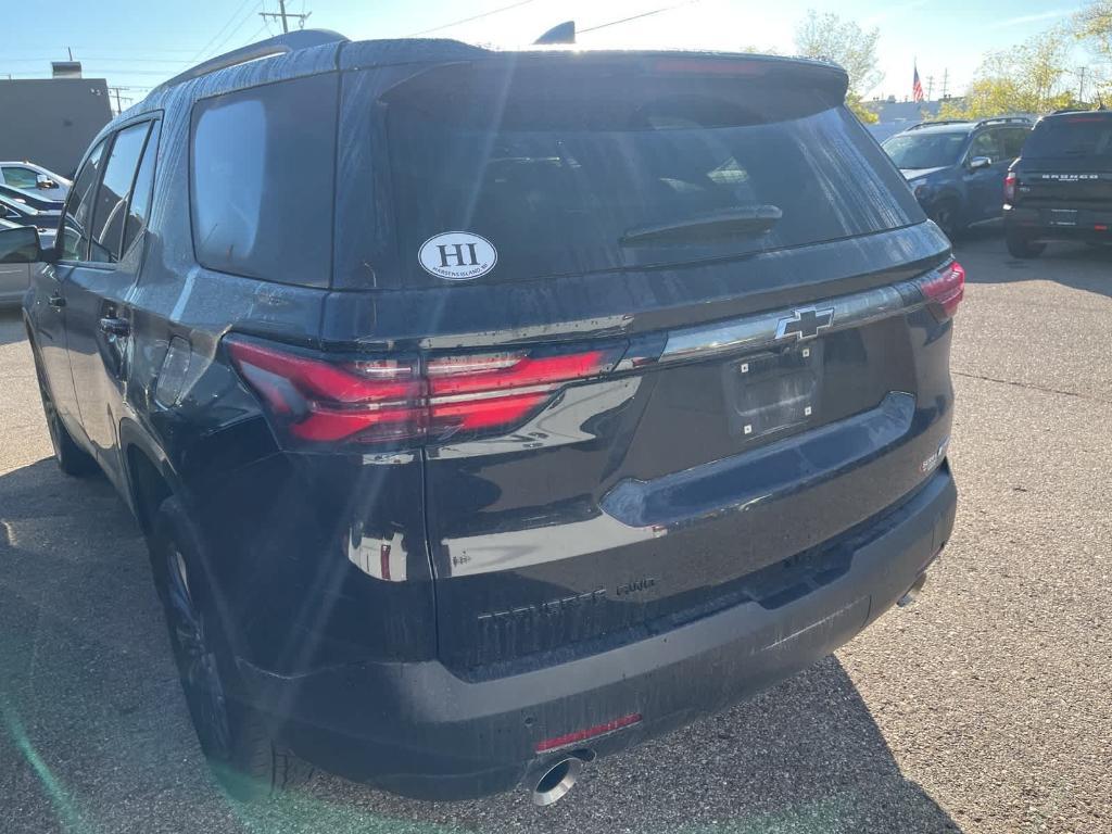 used 2022 Chevrolet Traverse car, priced at $32,495