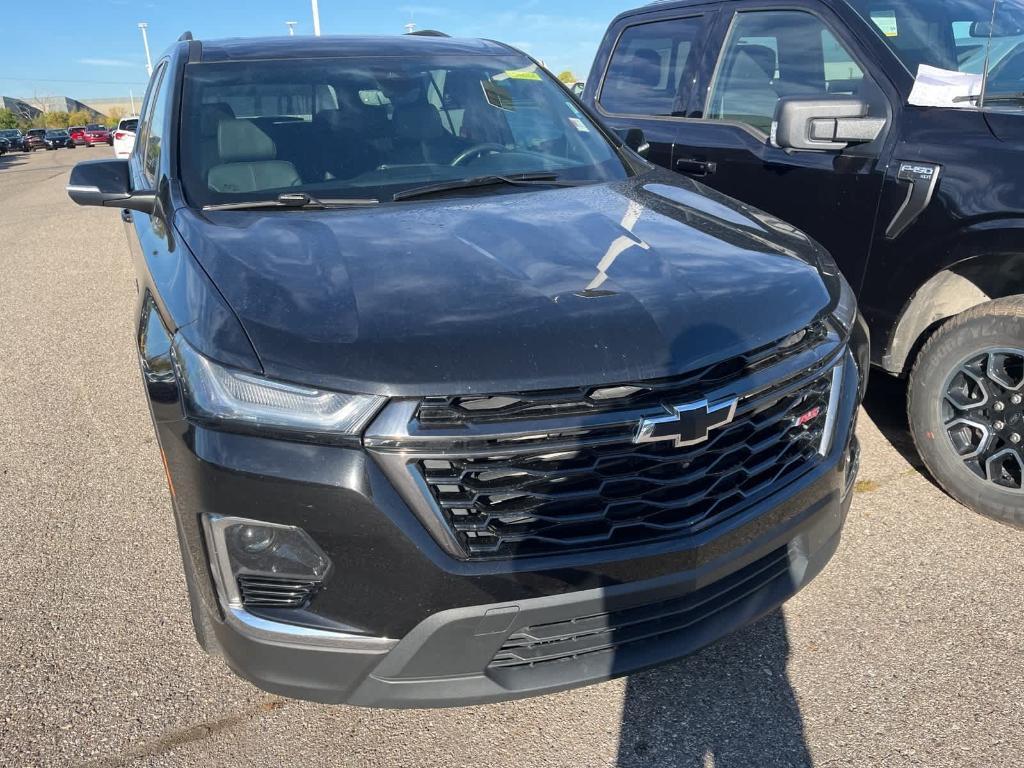 used 2022 Chevrolet Traverse car, priced at $32,495