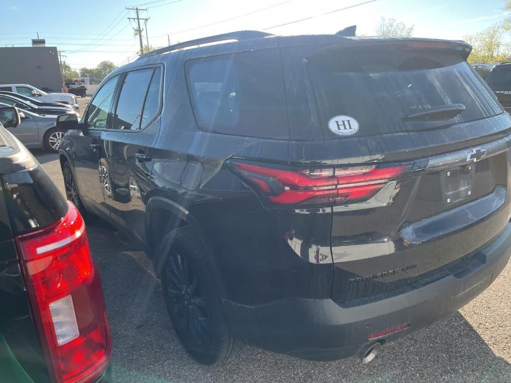 used 2022 Chevrolet Traverse car, priced at $32,495