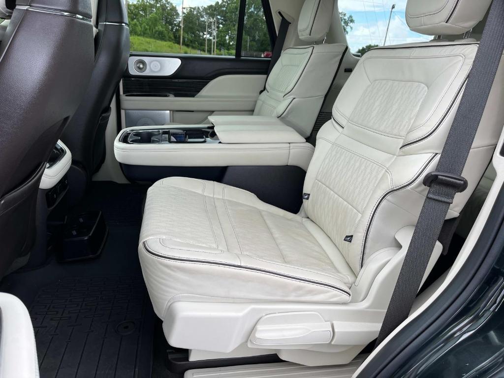 used 2024 Lincoln Navigator car, priced at $89,995