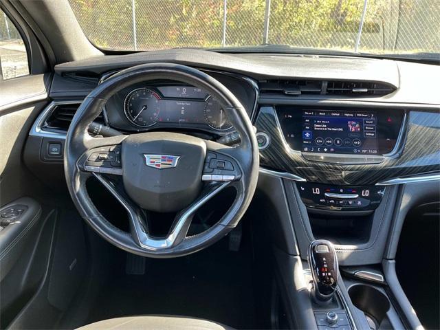 used 2022 Cadillac XT6 car, priced at $31,995