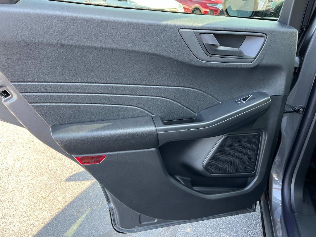 new 2025 Ford Escape car, priced at $32,350