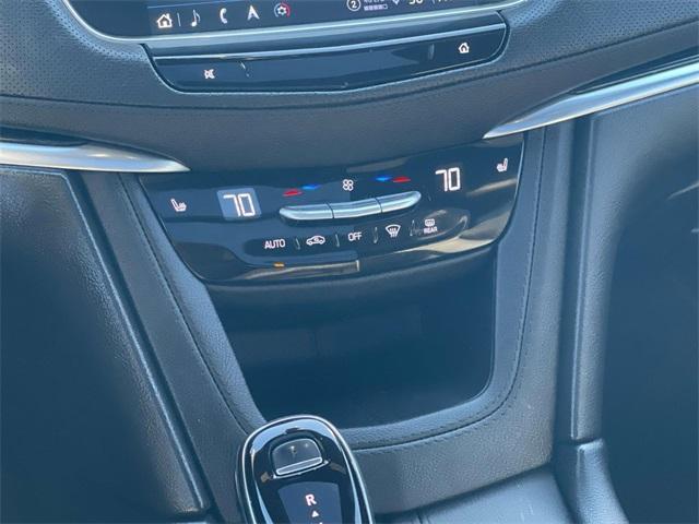 used 2025 Cadillac XT5 car