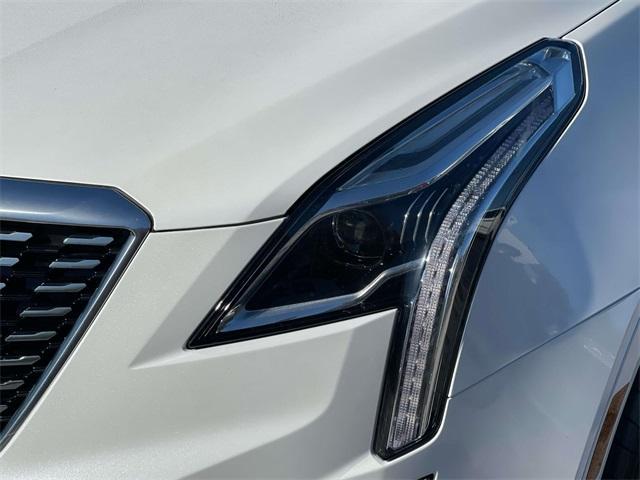 used 2025 Cadillac XT5 car