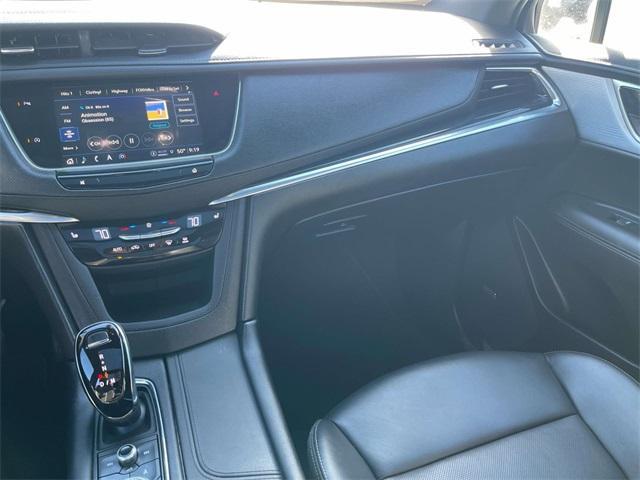 used 2025 Cadillac XT5 car