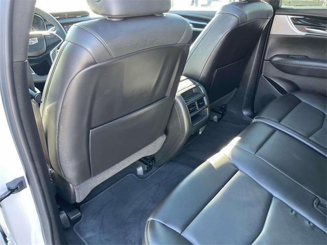 used 2025 Cadillac XT5 car