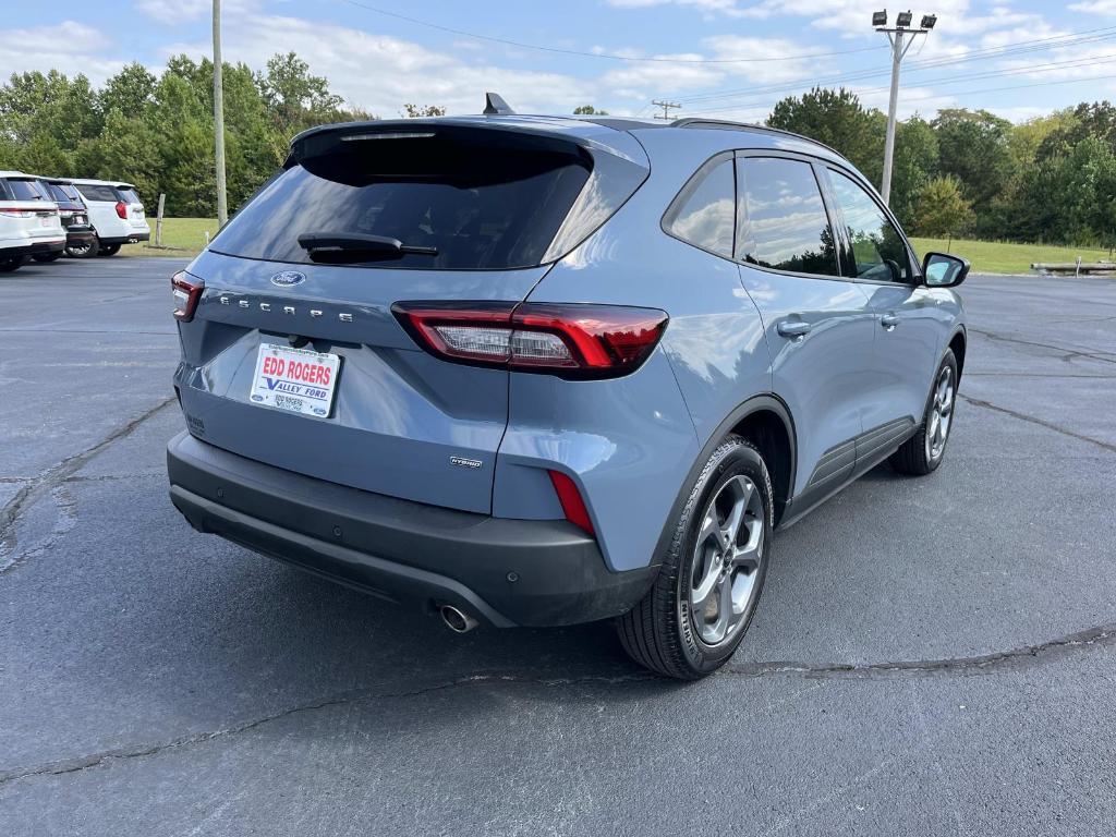 used 2025 Ford Escape car, priced at $29,995